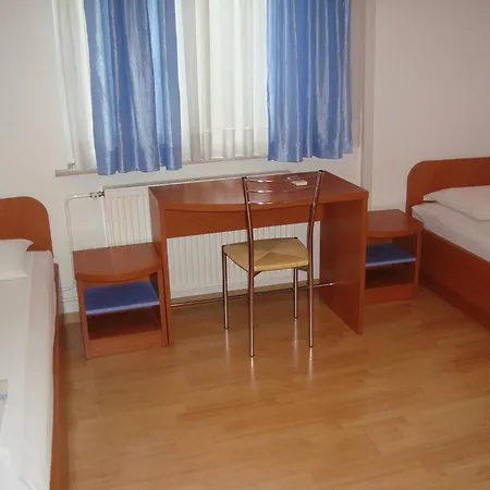 Koprivec 2* Lubiana